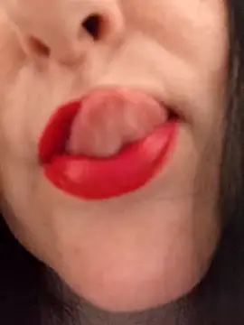 Snapshot of Bella_862 chatting on 10-26-25, 11:49 Bella 862 online show from 10-26-25, 11:49