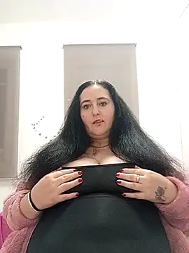 Snapshot of Bella_862 chatting on 11-28-25, 04:42 Bella 862 online show from 11-28-25, 04:42