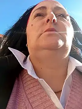 Snapshot of Bella_862 chatting on 02-21-26, 08:48 Bella 862 online show from 02-21-26, 08:48