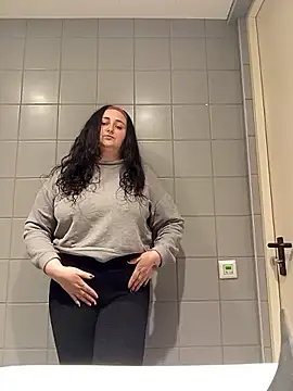 Snapshot of Bella_862 chatting on 02-23-26, 10:23 Bella 862 online show from 02-23-26, 10:23