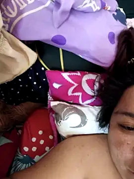 Snapshot of wildmamahana08 chatting on 03-15-26, 06:19 wildmamahana08 online show from 03-15-26, 06:19