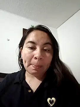 Snapshot of Hatria_Nuu chatting on 10-04-25, 01:36 Hatria Nuu online show from 10-04-25, 01:36