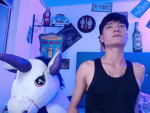 alex russo   online show from 10-10-25, 03:49