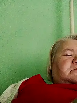 Snapshot of LusiyaGold5 chatting on 11-06-25, 09:32 LusiyaGold5 online show from 11-06-25, 09:32