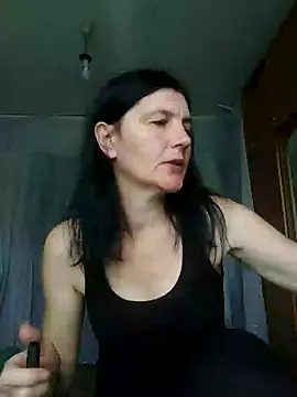 Snapshot of JudyDawn chatting on 12-15-25, 06:28 JudyDawn online show from 12-15-25, 06:28