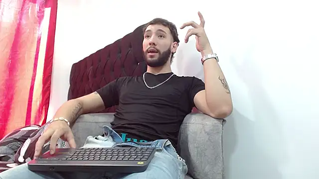 angel kyrozz online show from 10-26-25, 07:31