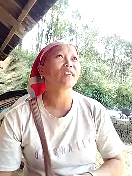 Snapshot of sumaybae chatting on 10-11-25, 06:23 sumaybae online show from 10-11-25, 06:23