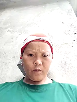 Snapshot of sumaybae chatting on 10-12-25, 05:17 sumaybae online show from 10-12-25, 05:17