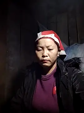 Snapshot of sumaybae chatting on 11-19-25, 05:13 sumaybae online show from 11-19-25, 05:13