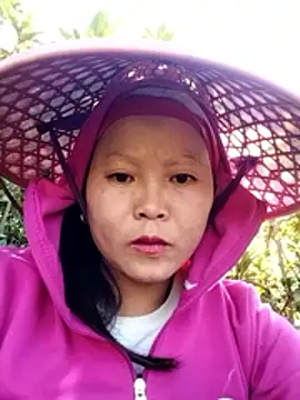 Snapshot of sumaybae chatting on 11-28-25, 09:12 sumaybae online show from 11-28-25, 09:12