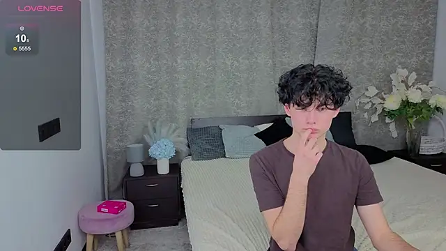 Cute Mike online show from 12-03-25, 07:45