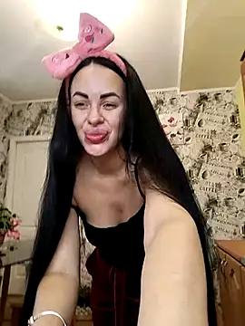 Stefaniyaxq online show from 10-27-25, 09:57