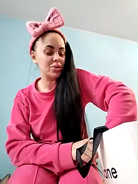 Snapshot of Stefaniyaxq chatting on 12-01-25, 11:26 Stefaniyaxq online show from 12-01-25, 11:26