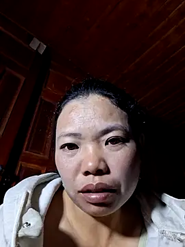 Snapshot of miomio-12 chatting on 10-09-25, 09:24 miomio-12 online show from 10-09-25, 09:24