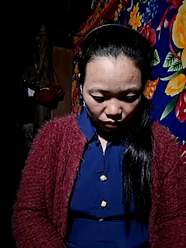 Snapshot of miomio-12 chatting on 10-22-25, 01:55 miomio-12 online show from 10-22-25, 01:55