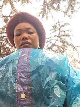 Snapshot of miomio-12 chatting on 11-03-25, 01:40 miomio-12 online show from 11-03-25, 01:40