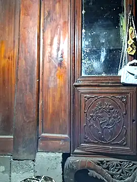 Snapshot of miomio-12 chatting on 11-23-25, 09:58 miomio-12 online show from 11-23-25, 09:58