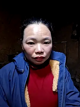 Snapshot of miomio-12 chatting on 11-25-25, 12:38 miomio-12 online show from 11-25-25, 12:38