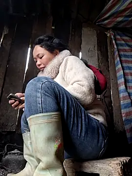 miomio-12 online show from 02-08-26, 04:16