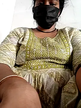 Snapshot of lasyalovely123456 chatting on 10-05-25, 07:07 lasyalovely123456 online show from 10-05-25, 07:07