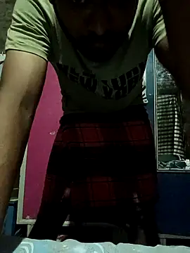 Snapshot of hemcrazy chatting on 10-18-25, 05:32 hemcrazy online show from 10-18-25, 05:32