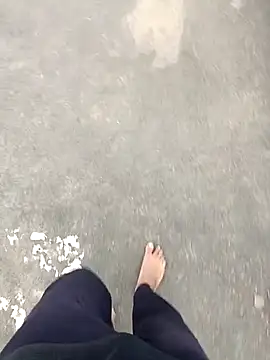 Snapshot of hemcrazy chatting on 11-18-25, 01:33 hemcrazy online show from 11-18-25, 01:33