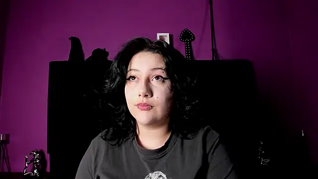 Snapshot of SabbathSinclair chatting on 10-30-25, 11:44 SabbathSinclair online show from 10-30-25, 11:44