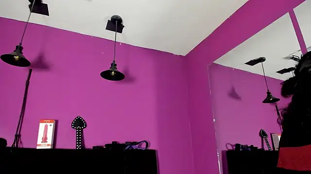 Snapshot of SabbathSinclair chatting on 10-31-25, 11:44 SabbathSinclair online show from 10-31-25, 11:44