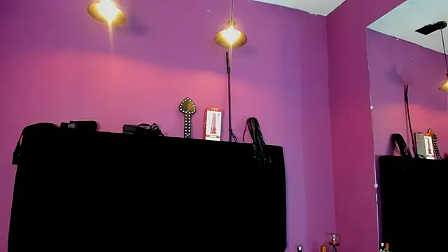 Snapshot of SabbathSinclair chatting on 11-27-25, 11:45 SabbathSinclair online show from 11-27-25, 11:45