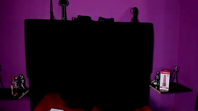 Snapshot of SabbathSinclair chatting on 11-28-25, 11:46 SabbathSinclair online show from 11-28-25, 11:46