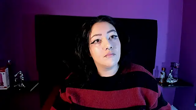 Snapshot of SabbathSinclair chatting on 12-05-25, 11:41 SabbathSinclair online show from 12-05-25, 11:41