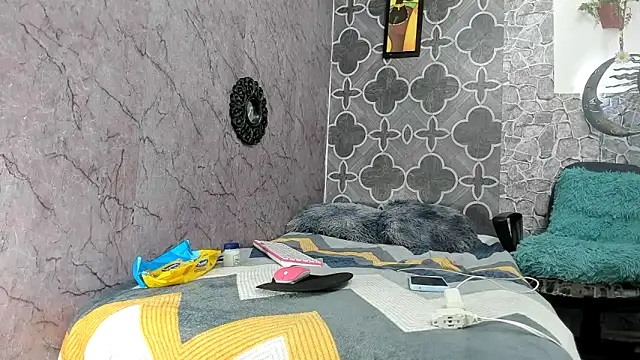 sexyboys cutex18 online show from 12-18-25, 08:37