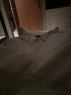 Snapshot of paccalotto chatting on 10-25-25, 03:58 paccalotto online show from 10-25-25, 03:58