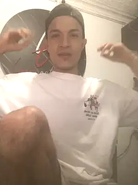 Snapshot of santyrestrepo chatting on 10-05-25, 12:53 santyrestrepo online show from 10-05-25, 12:53