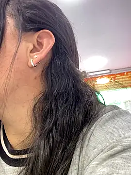 Stefany Bam online show from 12-05-25, 04:25