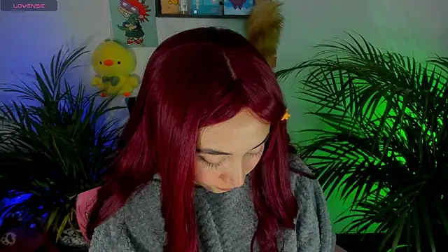 Snapshot of aiko_o0 chatting on 10-18-25, 12:24 aiko o0 online show from 10-18-25, 12:24