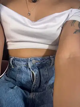 AlannaDollx online show from 01-09-26, 02:20