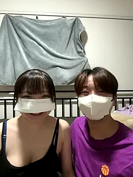 Snapshot of CoYu-528 chatting on 11-14-25, 12:26 CoYu-528 online show from 11-14-25, 12:26