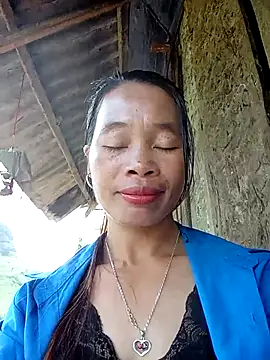 Snapshot of chieu_xinh chatting on 10-09-25, 03:15 chieu xinh online show from 10-09-25, 03:15