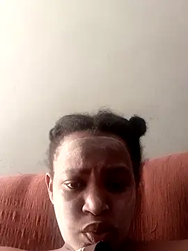 Snapshot of KinkyLunaRose chatting on 10-22-25, 09:42 KinkyLunaRose online show from 10-22-25, 09:42