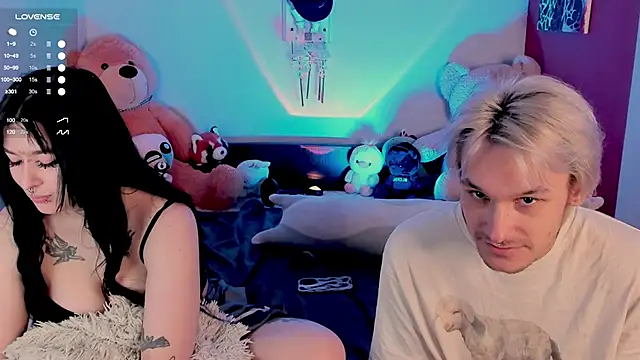 Snapshot of g4tito chatting on 10-15-25, 04:34 g4tito online show from 10-15-25, 04:34