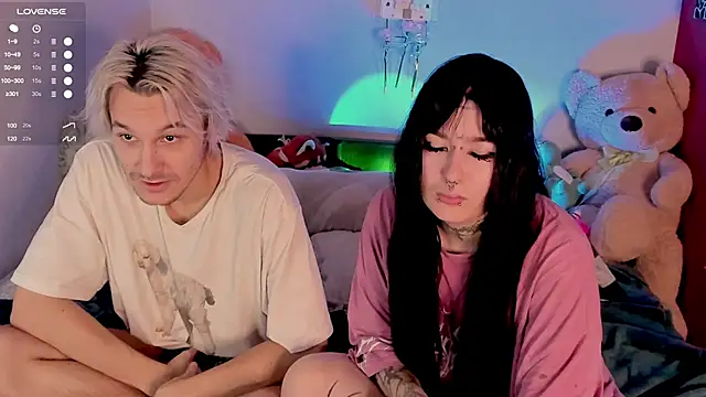 Snapshot of g4tito chatting on 10-19-25, 04:46 g4tito online show from 10-19-25, 04:46