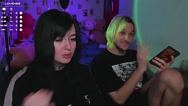 Snapshot of g4tito chatting on 12-03-25, 08:34 g4tito online show from 12-03-25, 08:34