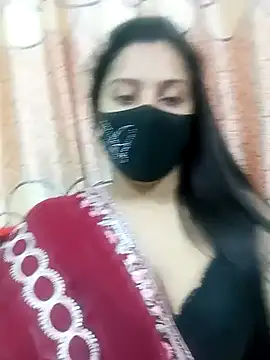 Snapshot of daisy-03 chatting on 10-14-25, 12:28 daisy-03 online show from 10-14-25, 12:28