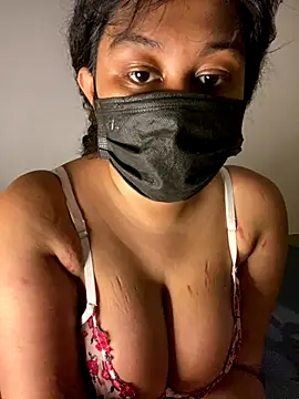 Snapshot of Monica__Bellucci__ chatting on 11-14-25, 02:38 Monica Bellucci online show from 11-14-25, 02:38