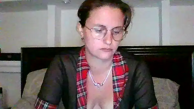 xcrazzycat online show from 10-26-25, 09:42