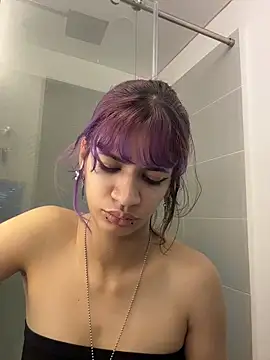 sukulaurens online show from 12-22-25, 04:20