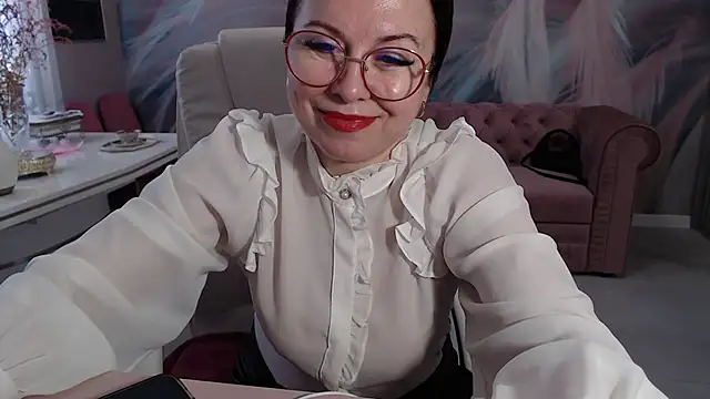 Snapshot of Arisa5000 chatting on 02-01-25, 11:10 Arisa5000 online show from 02-01-25, 11:10