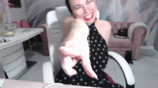 Snapshot of Arisa5000 chatting on 02-13-25, 05:33 Arisa5000 online show from 02-13-25, 05:33