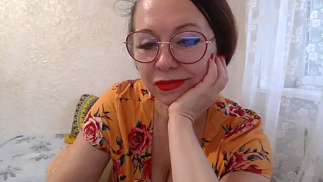 Snapshot of Arisa5000 chatting on 09-12-25, 05:18 Arisa5000 online show from 09-12-25, 05:18